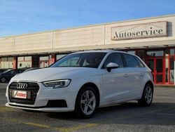 Bianco ibis Usata 2019 Audi A3 Business Tre volumi | 17.800 € (Buon prezzo)