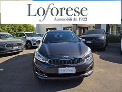 Grigio scuro Usata 2018 Kia Ceed Sportswagon Station wagon | 8999 € (Ottimo prezzo)