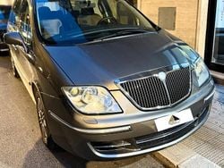 Grigio Usata 2009 Lancia Phedra Monovolume | 3200 € (Ottimo prezzo)