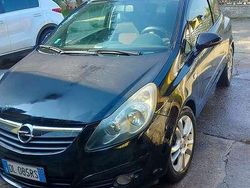 Nero Usata 2007 Opel Corsa Sport Tre volumi | 3000 € (Buon prezzo)