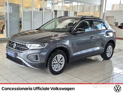 Nero Usata 2024 VW T-Roc Life SUV | 28.800 € (Buon prezzo)