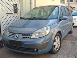 Usata 2005 Renault Grand Scénic II Monovolume | 500 €