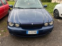 Blu Usata 2002 Jaguar X-type Tre volumi | 1300 € (Super prezzo)