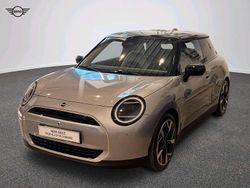 Grigio Usata 2025 Mini Cooper Favoured Due volumi | 28.400 € (Molto cara)