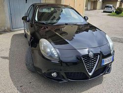 Usata 2015 Alfa Romeo Giulietta Distinctive Tre volumi | 5900 € (Ottimo prezzo)