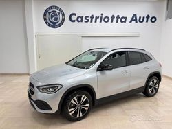 Argento Usata 2022 Mercedes GLA200 SUV | 33.900 € (Buon prezzo)