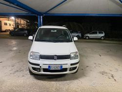 Bianco Usata 2012 Fiat Panda Classica Tre volumi | 3499 € (Buon prezzo)