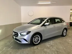 Argento Usata 2020 Mercedes B180 Monovolume | 24.900 € (Cara)