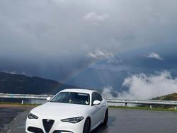 Bianco Usata 2019 Alfa Romeo Giulia Super Tre volumi | 19.000 € (Buon prezzo)