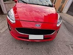 Rosso Usata 2017 Ford Fiesta Due volumi | 7500 € (Ottimo prezzo)