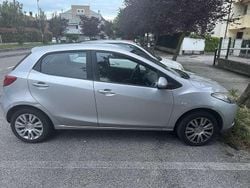 Argento Usata 2008 Mazda 2 Tre volumi | 2400 € (Buon prezzo)