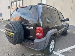 Usata 2005 Jeep Cherokee SUV | 2999 € (Super prezzo)