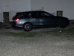 Grigio Usata 2016 Mercedes C180 Tre volumi | 16.000 € (Buon prezzo)