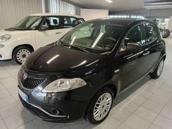 Nero Usata 2017 Lancia Ypsilon Silver Due volumi | 6250 € (Ottimo prezzo)