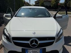 Bianco Usata 2015 Mercedes A180 Due volumi | 17.000 €