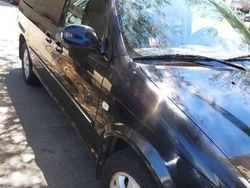 Nero Usata 2006 Kia Carnival Monovolume | 700 €