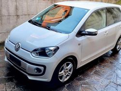 Bianco Usata 2012 VW up! Due volumi | 6000 € (Buon prezzo)