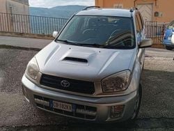 Grigio Usata 2002 Toyota RAV4 Sol SUV | 4500 € (Buon prezzo)