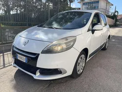 Usata 2013 Renault Scénic III Monovolume | 2999 € (Super prezzo)