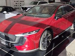 Rosso metallizzato Nuova 2025 Mazda 6e Takumi-Line Tre volumi | 39.500 €