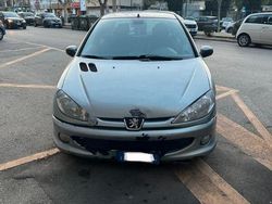 Grigio Usata 2005 Peugeot 206 Due volumi | 950 € (Ottimo prezzo)