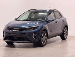 Blu/azzurro Usata 2023 Kia Stonic Style SUV | 13.900 € (Ottimo prezzo)