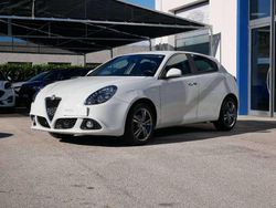Other Usata 2015 Alfa Romeo Giulietta Tre volumi | 5900 € (Buon prezzo)