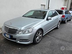 Grigio Usata 2012 Mercedes E220 Tre volumi | 11.500 € (Buon prezzo)