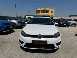 Bianco Usata 2016 VW Golf VII Highline Tre volumi | 12.990 € (Buon prezzo)
