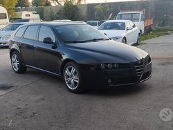 Nero Usata 2008 Alfa Romeo 159 Distinctive Tre volumi | 2300 € (Buon prezzo)