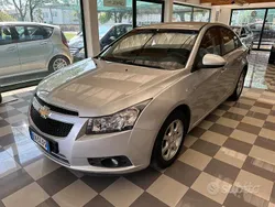 Argento Usata 2012 Chevrolet Cruze LT Tre volumi | 4990 € (Buon prezzo)