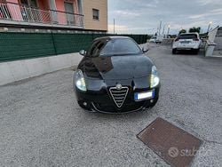Nero Usata 2013 Alfa Romeo Giulietta Due volumi | 5500 € (Buon prezzo)