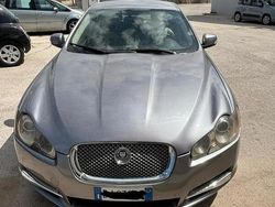 Grigio Usata 2008 Jaguar XF Tre volumi | 400 € (Ottimo prezzo)