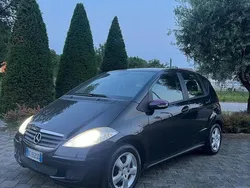 Nero Usata 2007 Mercedes A150 Avantgarde Tre volumi | 2500 € (Buon prezzo)