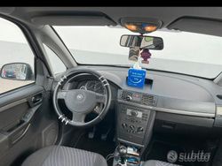 Grigio Usata 2007 Opel Agila Due volumi | 2300 €