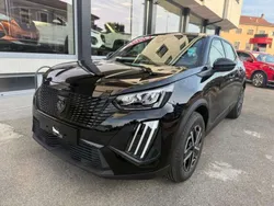 Nero perla / metallizzato Nuova 2025 Peugeot 2008 Style SUV | 20.990 € (Buon prezzo)