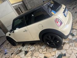 Bianco Usata 2011 Mini Cooper D Due volumi | 5400 € (Buon prezzo)