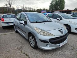 Grigio Usata 2006 Peugeot 207 Tre volumi | 3990 € (Molto cara)