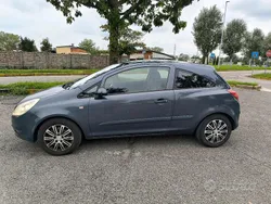 Usata 2007 Opel Corsa Club Due volumi | 2600 € (Buon prezzo)