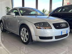 Argento Usata 2001 Audi TT Coupé | 15.800 € (Molto cara)