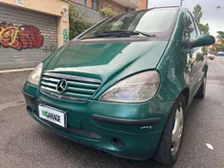 Grigio Usata 2000 Mercedes A190 Avantgarde Tre volumi | 1500 €