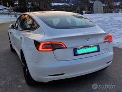 Usata 2020 Tesla Model 3 Long Range Tre volumi | 25.000 € (Buon prezzo)