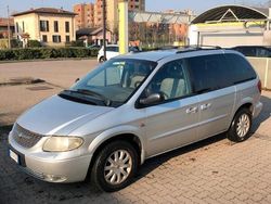 Grigio Usata 2002 Chrysler Voyager Monovolume | 2900 € (Molto cara)