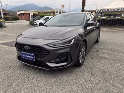 Magnetic grey Usata 2022 Ford Focus ST-Line X Tre volumi | 17.800 € (Buon prezzo)