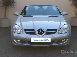 Argento metallizzato Usata 2005 Mercedes SLK200 Cabrio | 13.500 € (Buon prezzo)