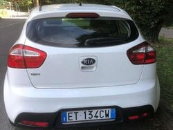 Usata 2013 Kia Rio Active Tre volumi | 4500 € (Molto cara)