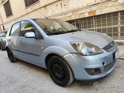 Blu Usata 2006 Ford Fiesta Due volumi | 1650 € (Buon prezzo)