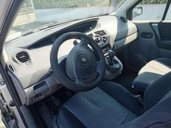 Argento Usata 2006 Renault Scénic II Dynamique Monovolume | 1000 € (Ottimo prezzo)