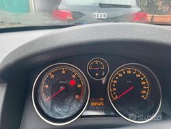 Nero Usata 2007 Opel Astra Tre volumi | 2800 € (Buon prezzo)