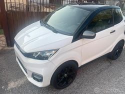 Bianco Usata 2023 Aixam Microcar Due volumi | 11.000 €